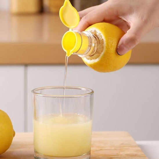 Presse agrume pour faire des citronnade fraîche 